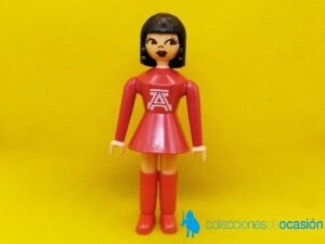 Airgam girl con vestido rojo