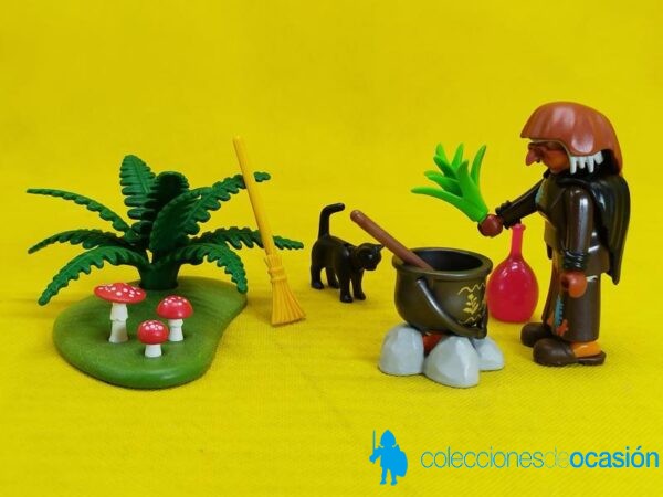 Playmobil Bruja con caldero de hechizos REF 3838 - Imagen 2