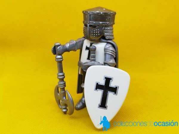 Playmobil Caballero Teutón, Templario con hacha doble de combate y casco custom - Imagen 2