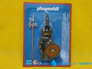 Plymobil Caballero negro, colección Planeta