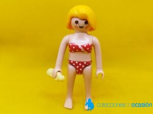 Playmobil Chica con bikini rojo