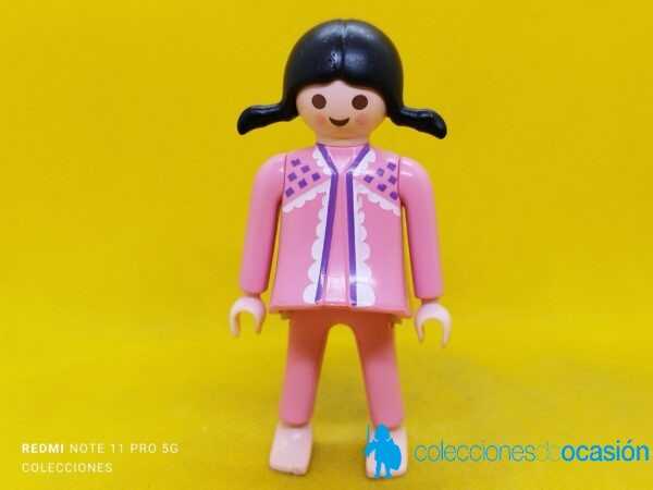 Playmobil Chica con pijama rosa descalza, casa de muñecas