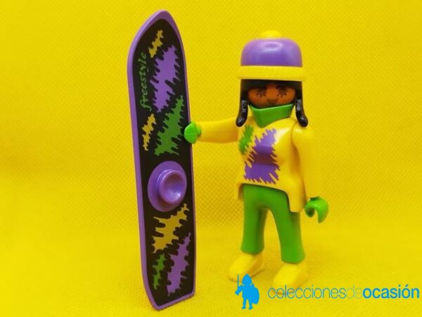Playmobil Chica con tabla de snowboard REF 3683 - Imagen 2