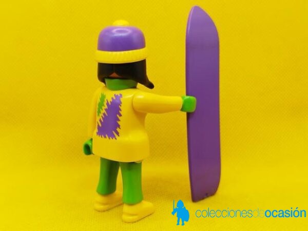 Playmobil Chica con tabla de snowboard REF 3683 - Imagen 4