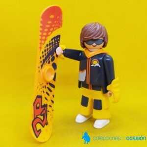 Playmobil Chico con tabla de snowboard