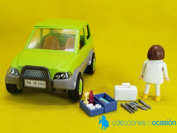 Playmobil Coche de veterinaria, Médica de campo REF 4345 - Imagen 3