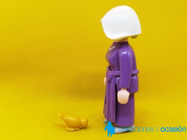 Playmobil Emma Webster y Piolín, abuela con pájaro, señora vintage - Imagen 2