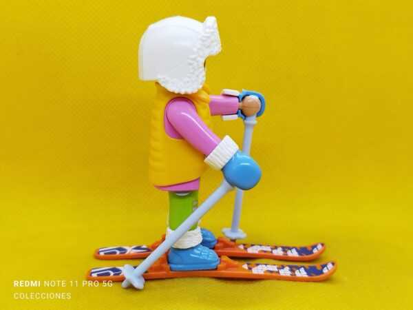 Playmobil Esquiadora con gorro - Imagen 2