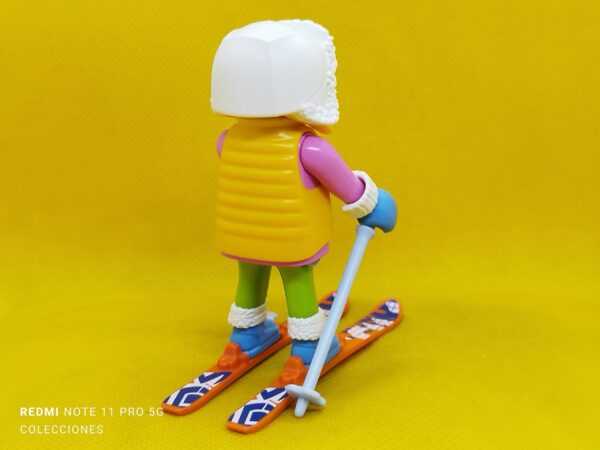 Playmobil Esquiadora con gorro - Imagen 3