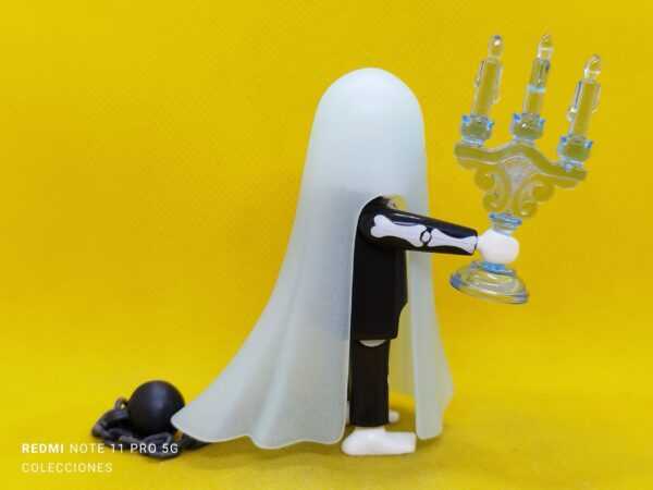 Playmobil Fantasma con candelabro y cadenas REF 4650 - Imagen 3
