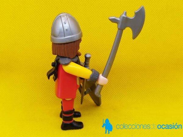 Playmobil Guerrero del reino del dragón rojo, bárbaro - Imagen 3