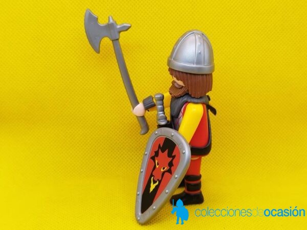 Playmobil Guerrero del reino del dragón rojo, bárbaro - Imagen 2