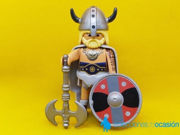 Playmobil Guerrero vikingo, Bárbaro con hacha de combate
