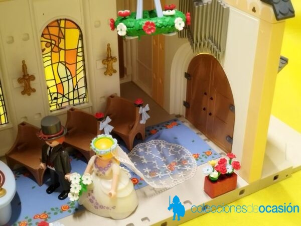 Playmobil Iglesia con novios y cura REF 5053 - Imagen 4