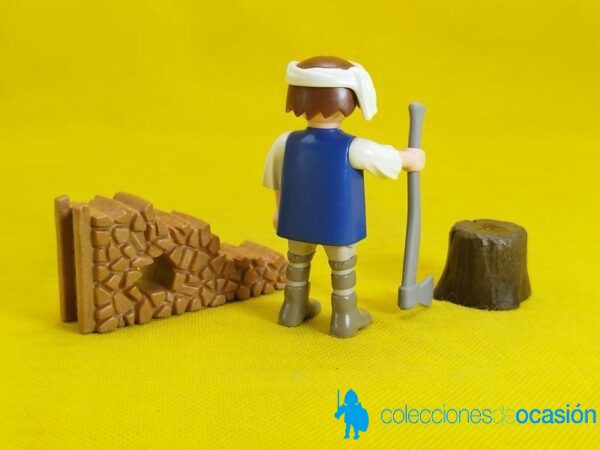Playmobil Leñador con tocón y acopio de leña, figura para Belén - Imagen 3