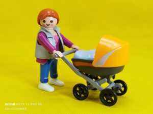 Playmobil Mama con bebe con carrito Special REF 4756