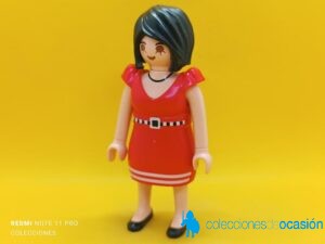 Playmobil Mujer actual con vestido rojo