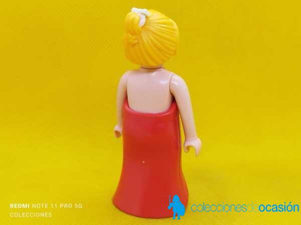 Playmobil Mujer con vestido rojo - Imagen 3