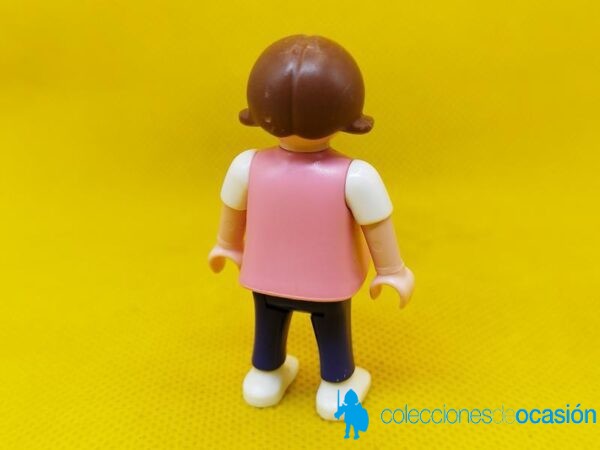 Playmobil Niña city con zapatos blancos - Imagen 3