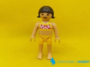 Playmobil Niña con bikini amarillo, niña con bañador