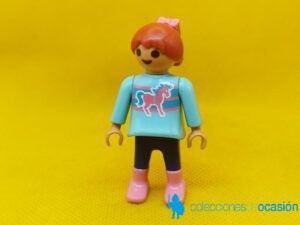 Playmobil Niña con caballo en el jersey