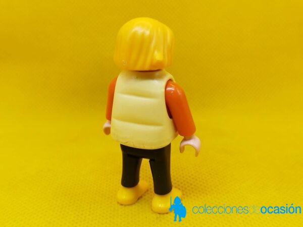 Playmobil Niña con chaleco, niña city - Imagen 3