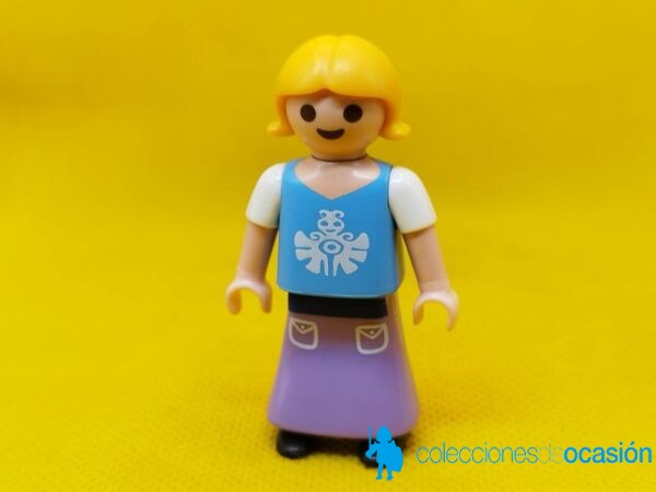 Playmobil Niña con falda con bolsillos