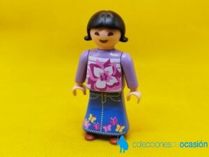 Playmobil Niña con falda vaquera