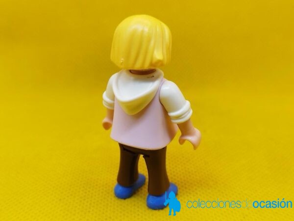 Playmobil Niña rubia con sudadera - Imagen 3