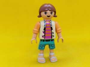 Playmobil Niña con sandalias
