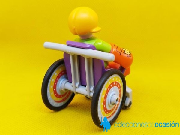 Playmobil Niña con silla de ruedas y escayola - Imagen 4