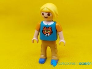 Playmobil Niña con tigre en la camiseta
