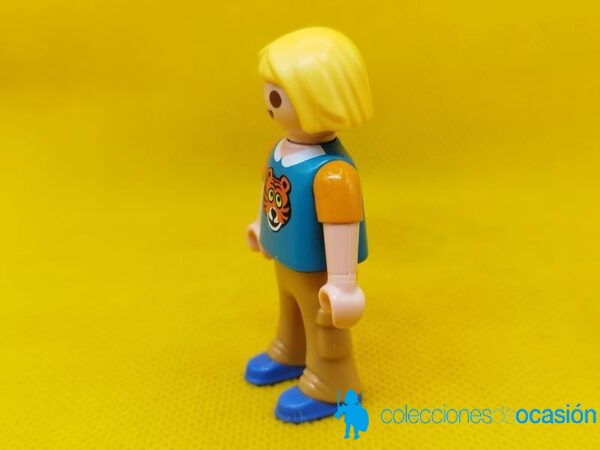 Playmobil Niña con tigre en la camiseta - Imagen 2