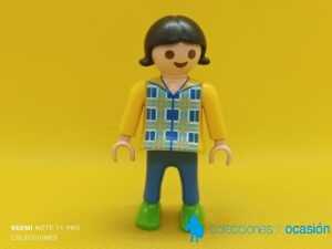 Playmobil Niña con zapatos verdes