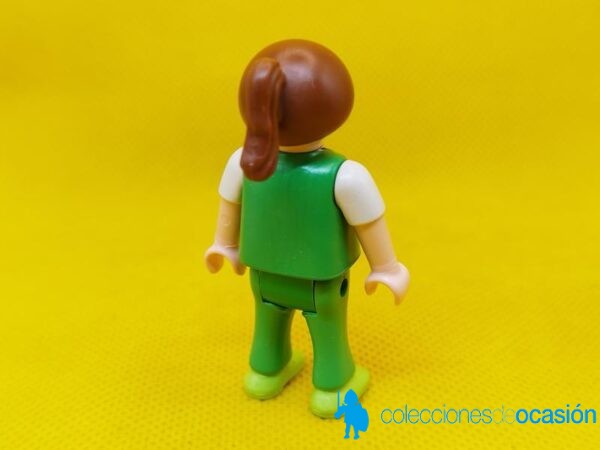 Playmobil Niña granjera con peto verde - Imagen 3