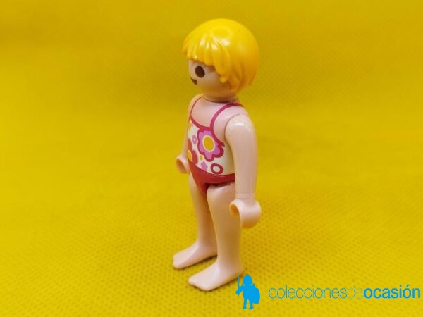 Playmobil Niña rubia con bañador - Imagen 2