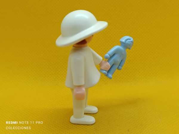 Playmobil Niña vintage con muñeca - Imagen 2