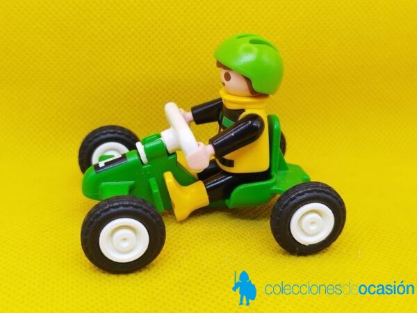 Playmobil Niño con car verde - Imagen 3