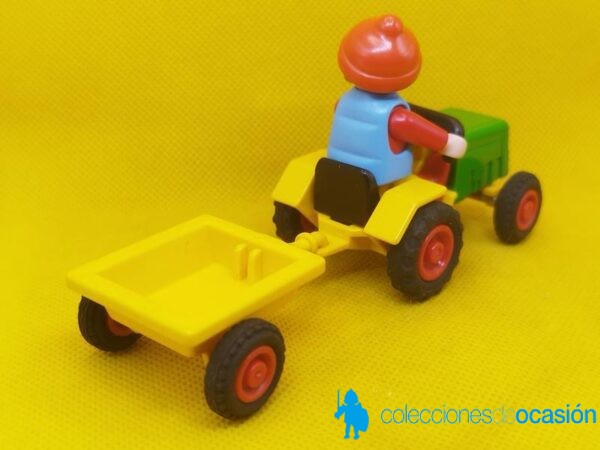 Playmobil Niño con tractor y remolque - Imagen 3