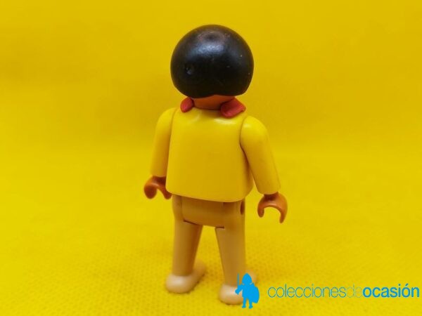 Playmobil Niño indio con collar rojo - Imagen 3