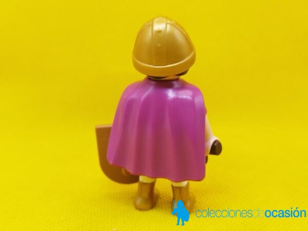 Playmobil Niño medieval con escudo y espada - Imagen 3