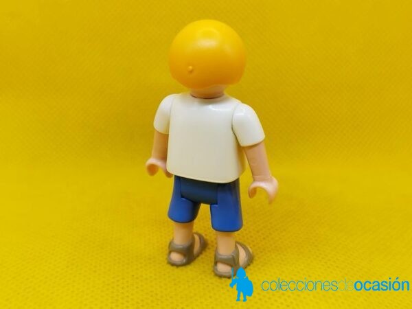 Playmobil Niño medieval con pantalón corto, niño romano con sandalias - Imagen 3