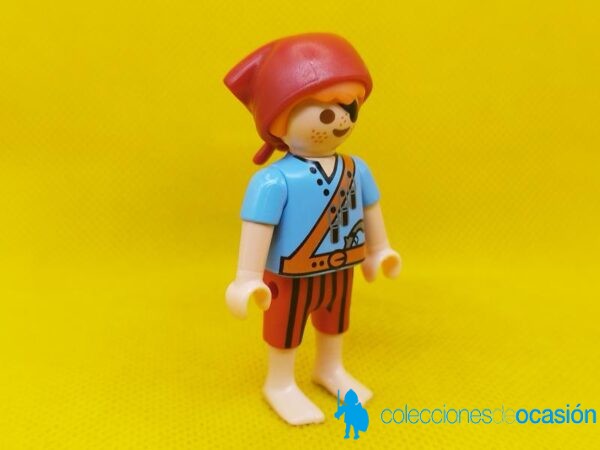 Playmobil Niño pirata con parche y pañuelo rojo - Imagen 2