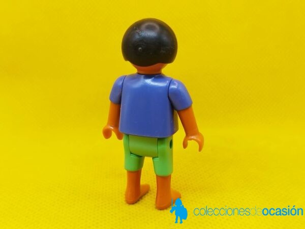 Playmobil Niño pirata, niño moreno descalzo - Imagen 3