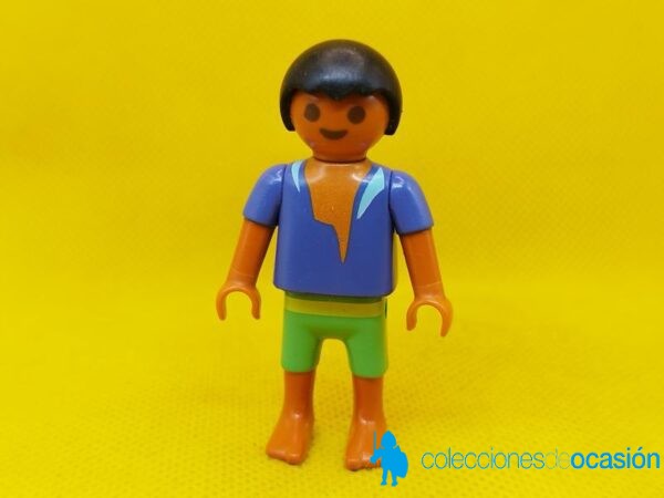 Playmobil Niño pirata, niño moreno descalzo