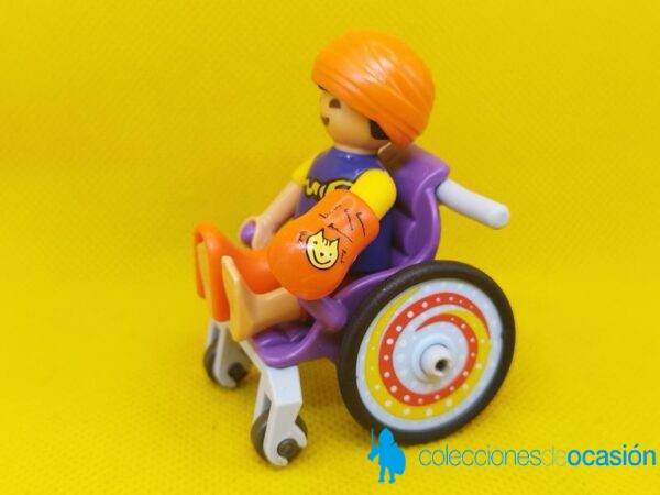 Playmobil Niño vendado con silla de ruedas, herido - Imagen 3