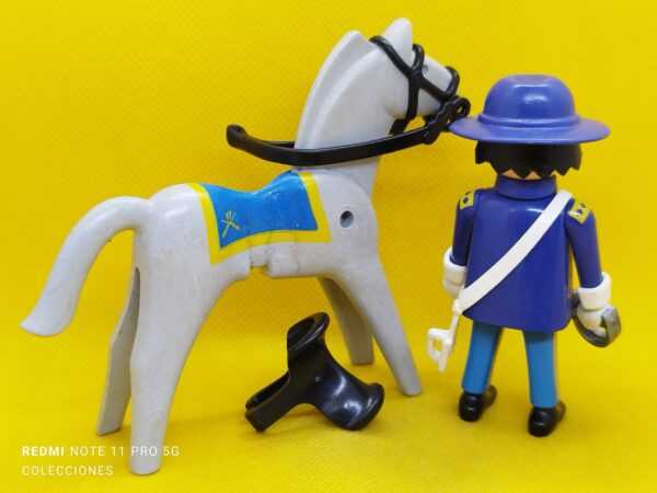 Playmobil Oficial del norte con caballo - Imagen 5