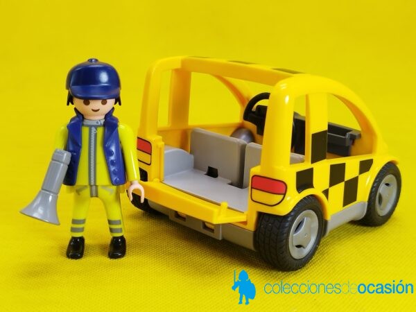 Playmobil Operario de aeropuerto con coche de señalización - Image 5