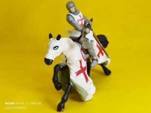 Papo templario con caballo
