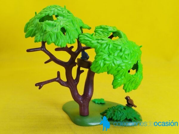 Playmobil Pequeño árbol con vegetación y nido de pájaros - Imagen 3